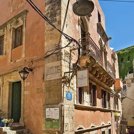 Fagotto Art Residences Guest house